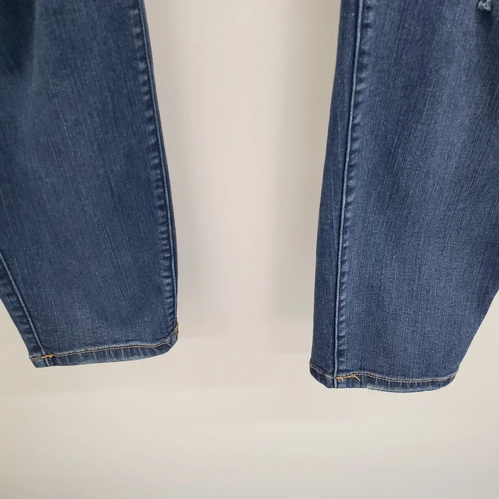 Torrid Womens 24T Distressed Bombshell Skinny Jeans Blue Premium Stretch Denim‎